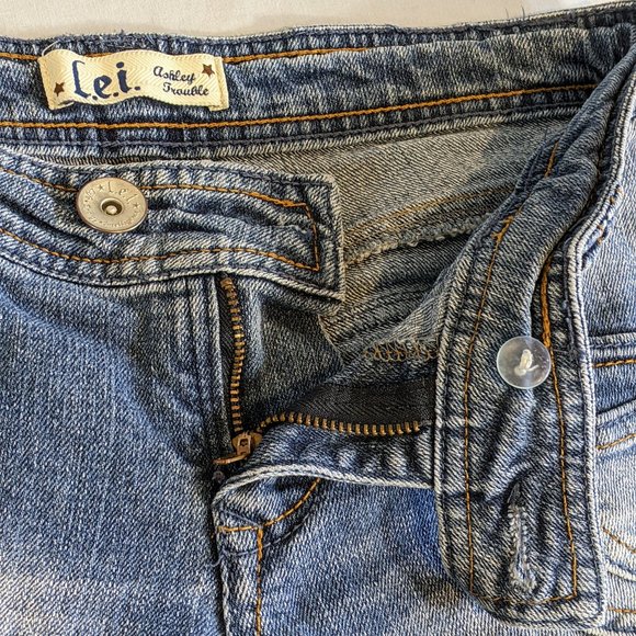 LEI Life Energy Intelligence Ashley Trouble Jeans Size 2! EUC! - Picture 12 of 15
